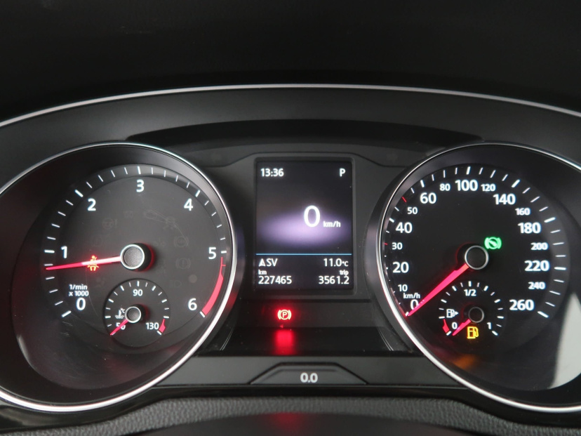Volkswagen Passat, 2016