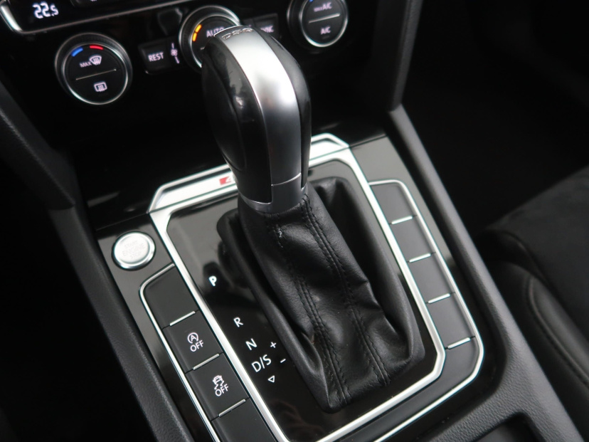 Volkswagen Passat, 2016
