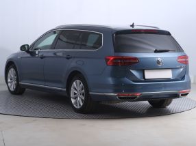 Volkswagen Passat - 2016