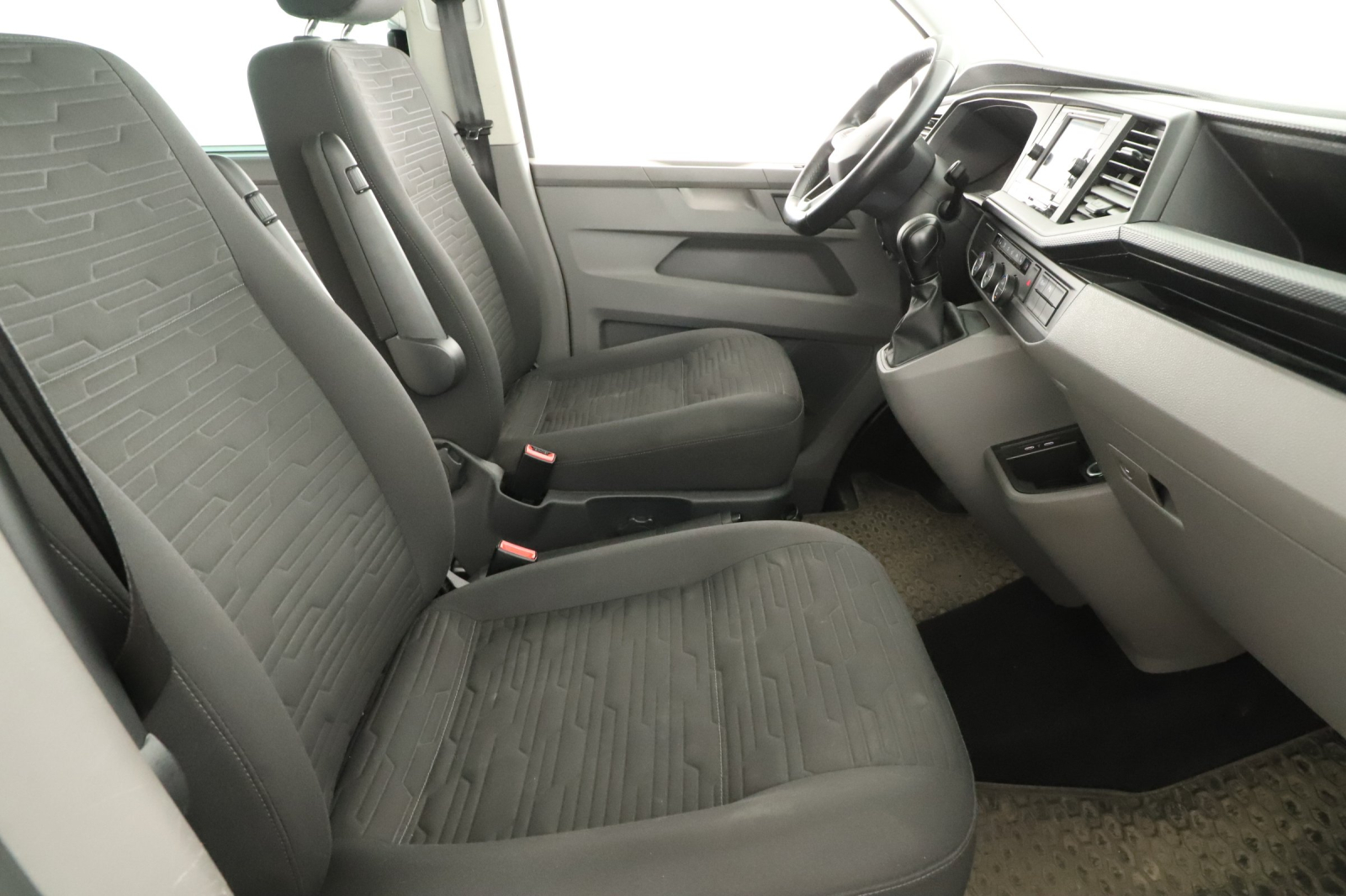 Volkswagen Caravelle - 2021