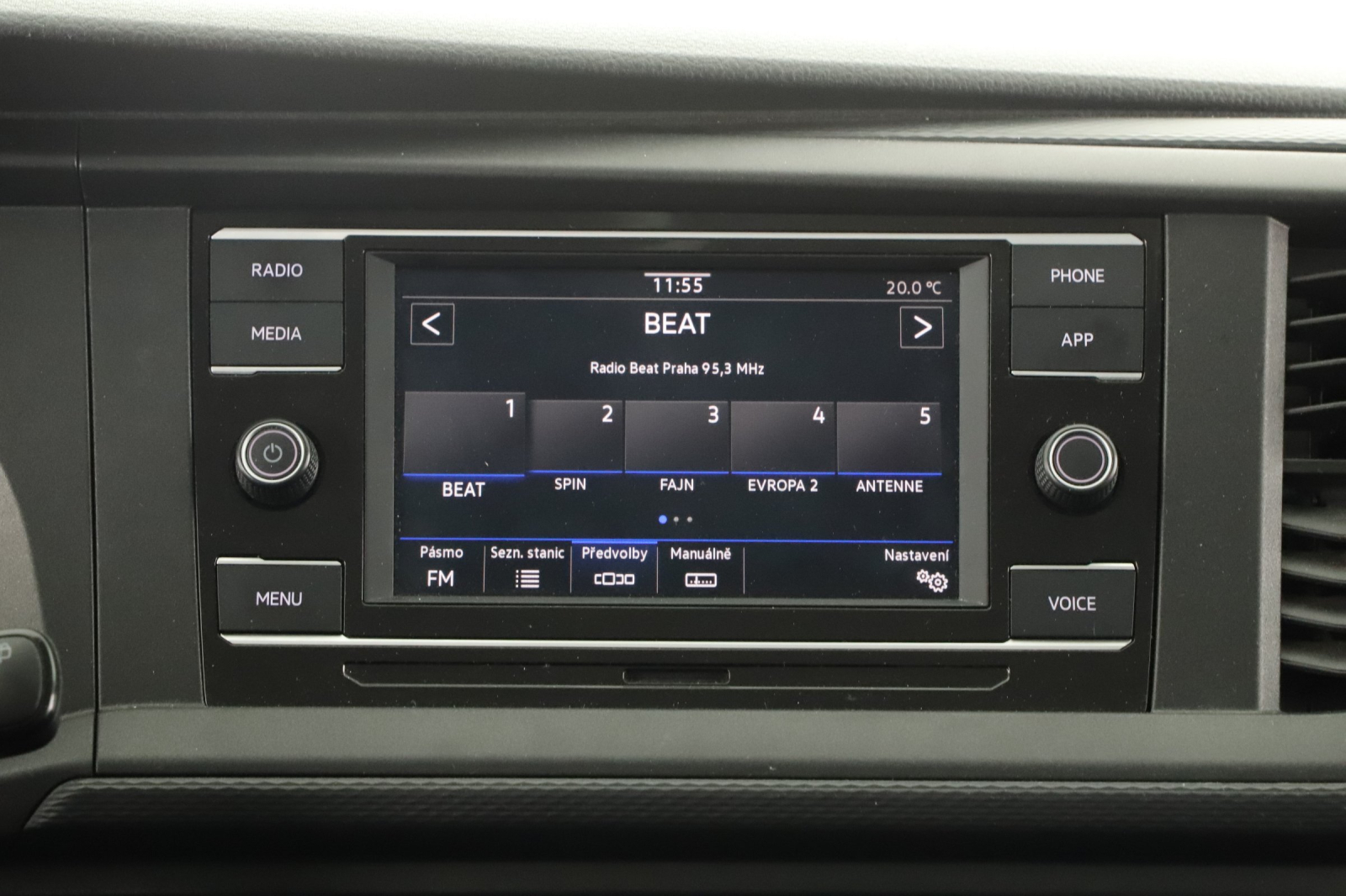 Volkswagen Caravelle - 2021