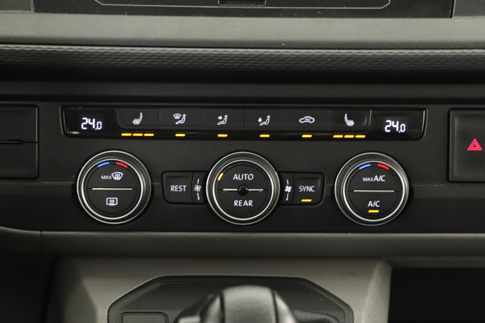 Volkswagen Caravelle - 2021