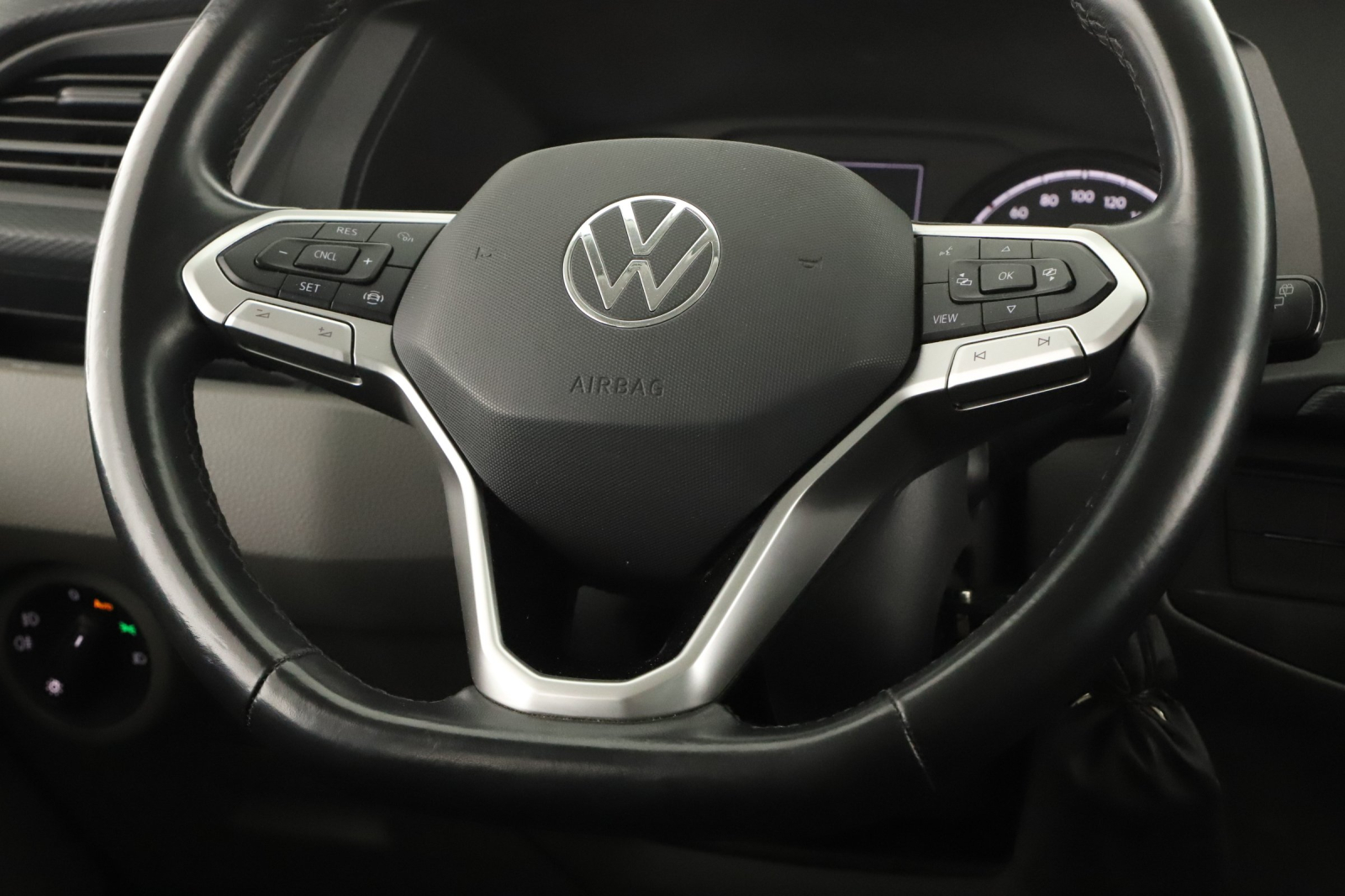 Volkswagen Caravelle - 2021
