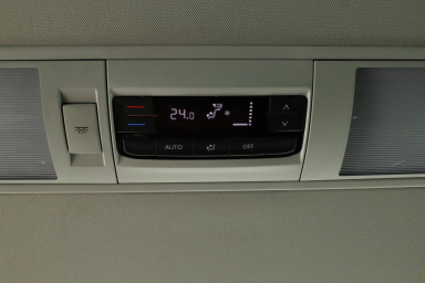 Volkswagen Caravelle - 2021