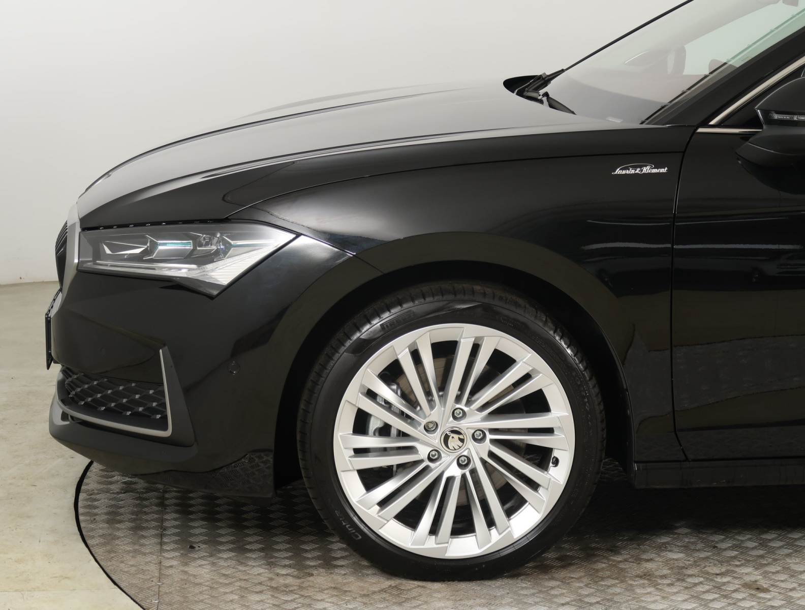 Škoda Superb - 2024