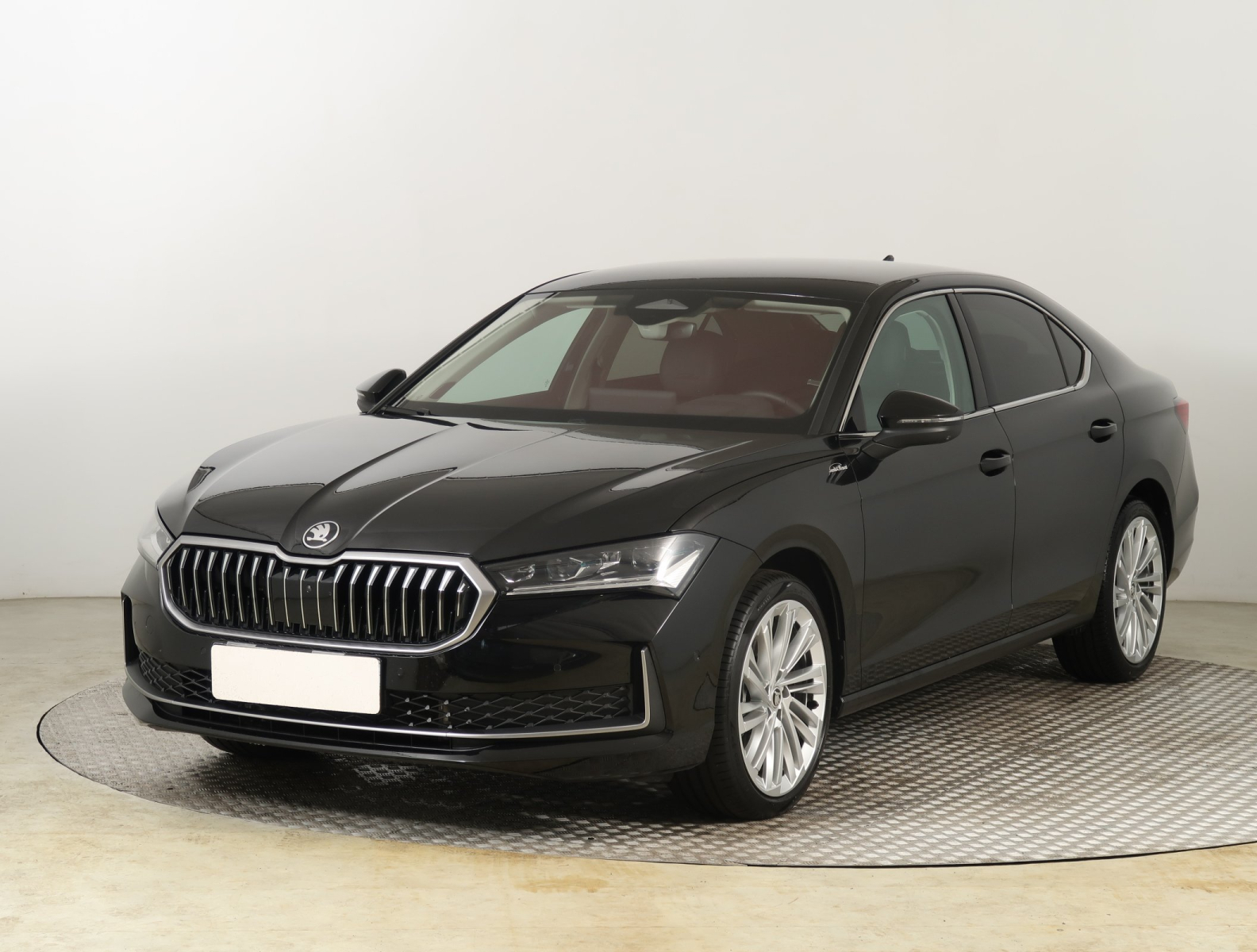 Škoda Superb - 2024