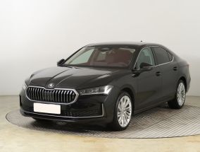 Škoda Superb - 2024