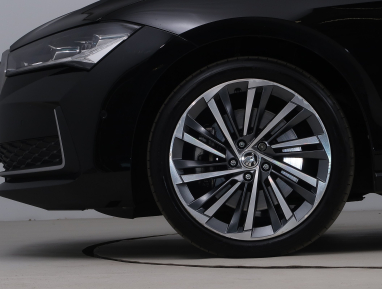 Škoda Superb - 2024