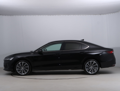 Škoda Superb - 2024