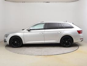 Skoda Superb - 2022