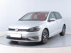 Volkswagen Golf - 2020
