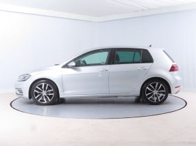 Volkswagen Golf - 2020