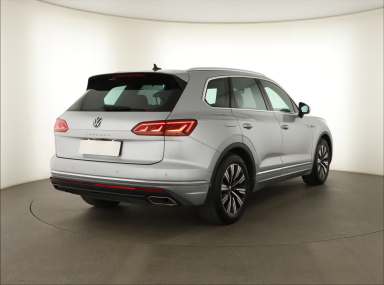 Volkswagen Touareg - 2020