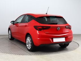 Opel Astra - 2016
