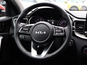 Kia XCeed - 2025