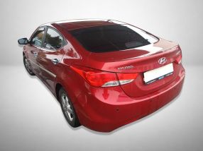 Hyundai Elantra - 2012