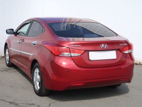 Hyundai Elantra - 2012