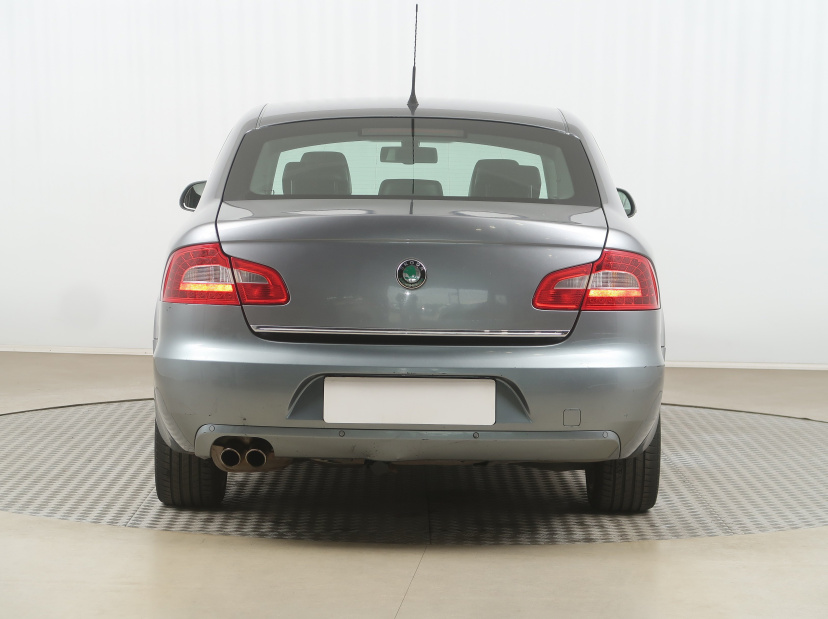Škoda Superb, 2009