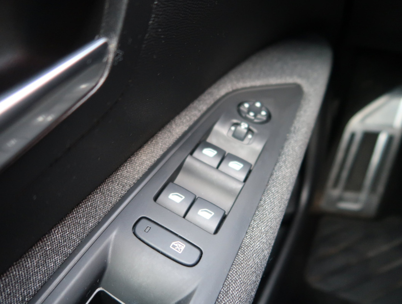 Peugeot 3008, 2020