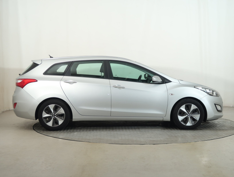 Hyundai i30, 2016