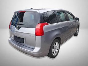 Peugeot 5008 - 2015