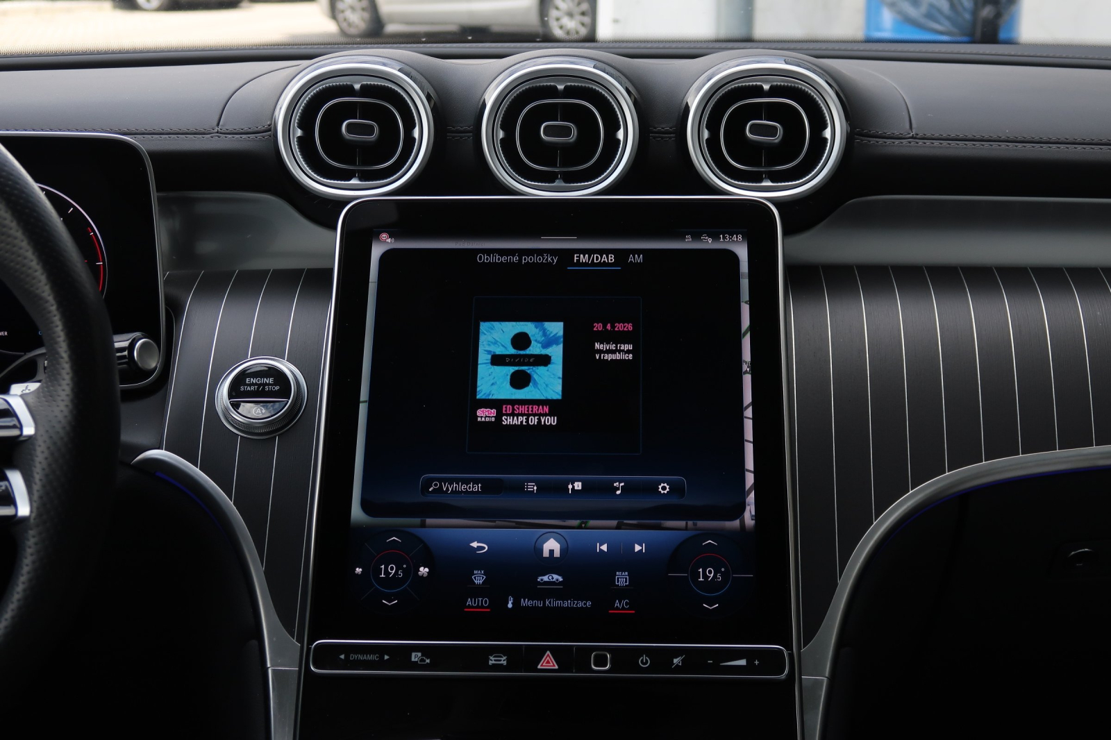 Mercedes-Benz GLC - 2024