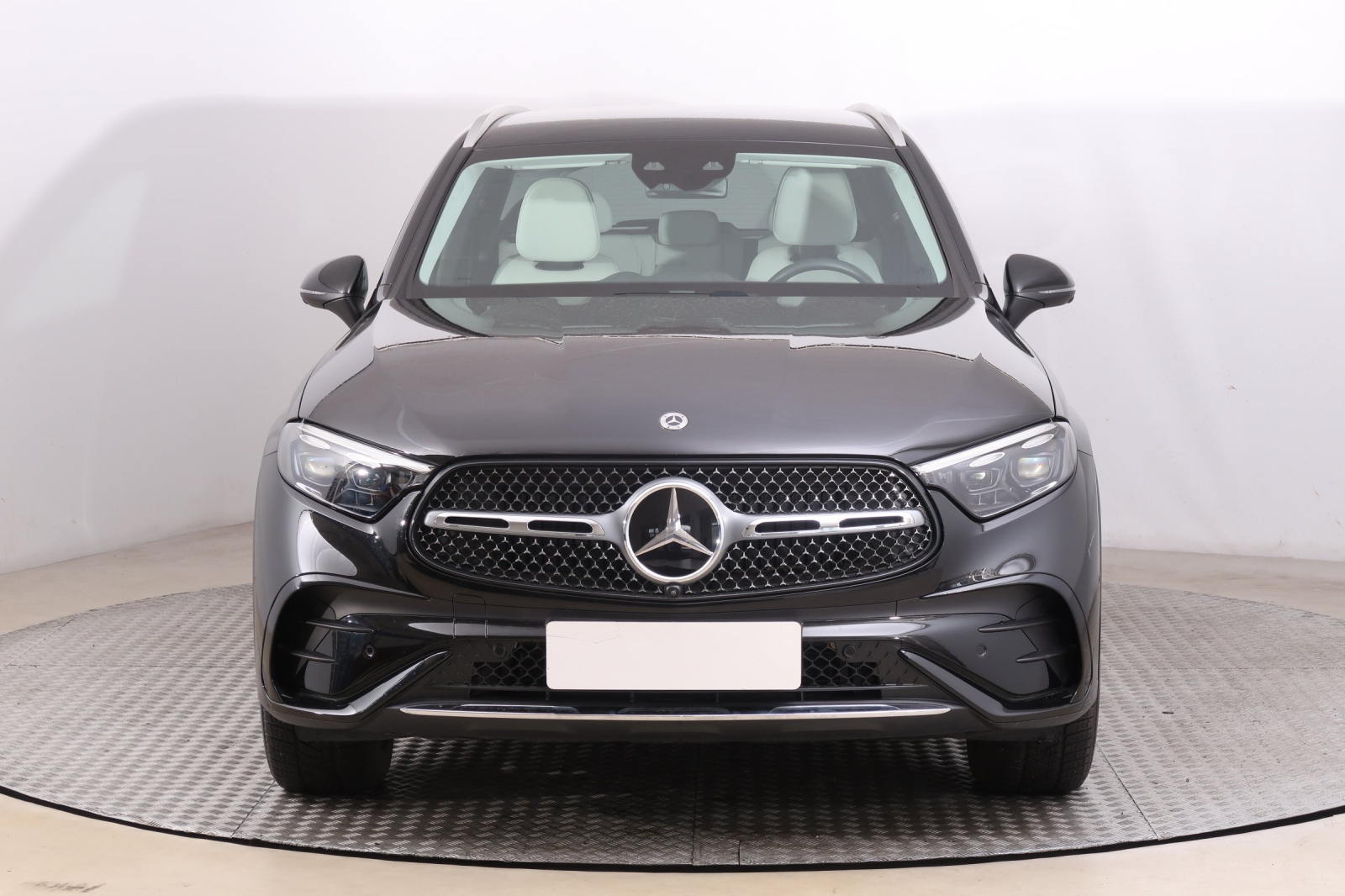 Mercedes-Benz GLC - 2024