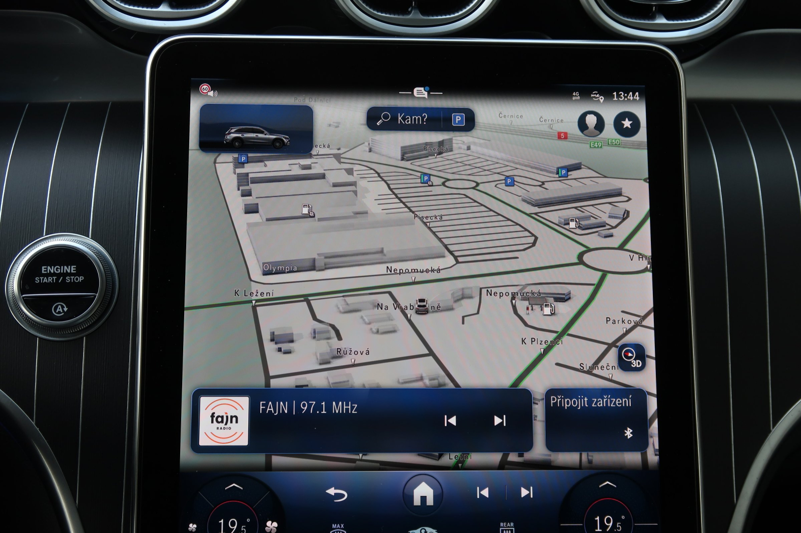 Mercedes-Benz GLC - 2024