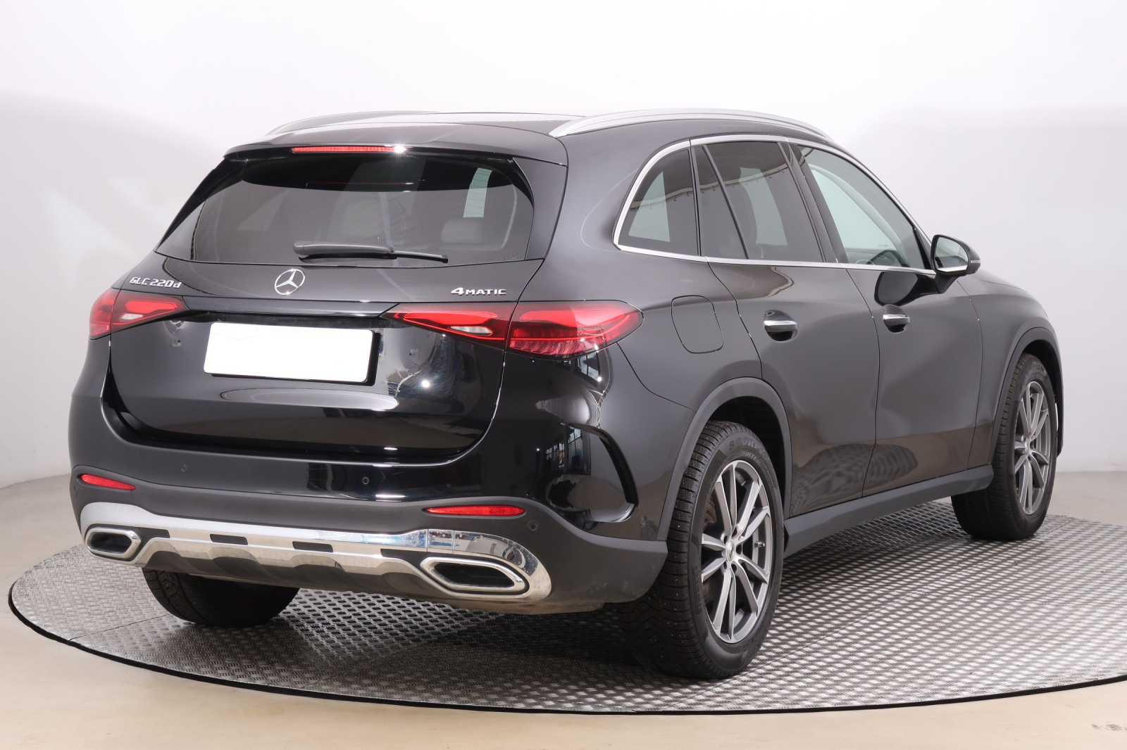 Mercedes-Benz GLC - 2024