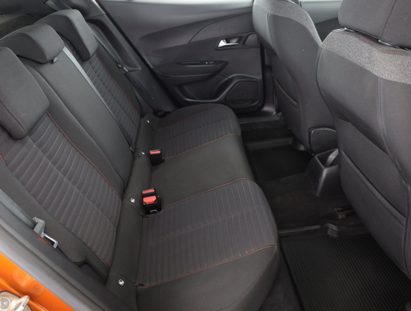 Peugeot 2008, 2021