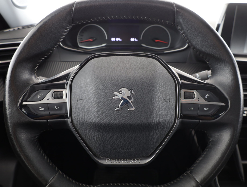Peugeot 2008, 2021