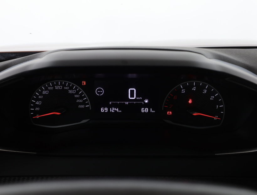 Peugeot 2008, 2021