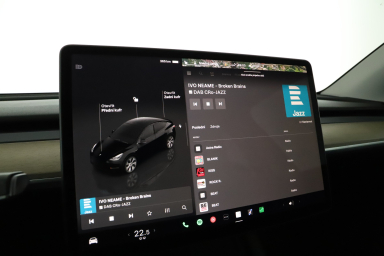 Tesla Model Y - 2023
