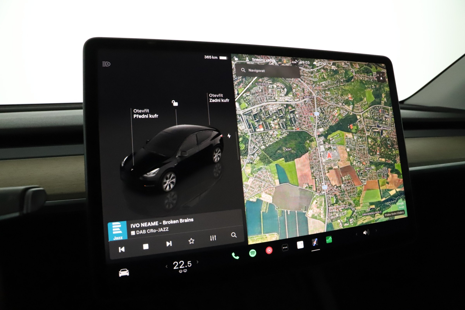 Tesla Model Y - 2023