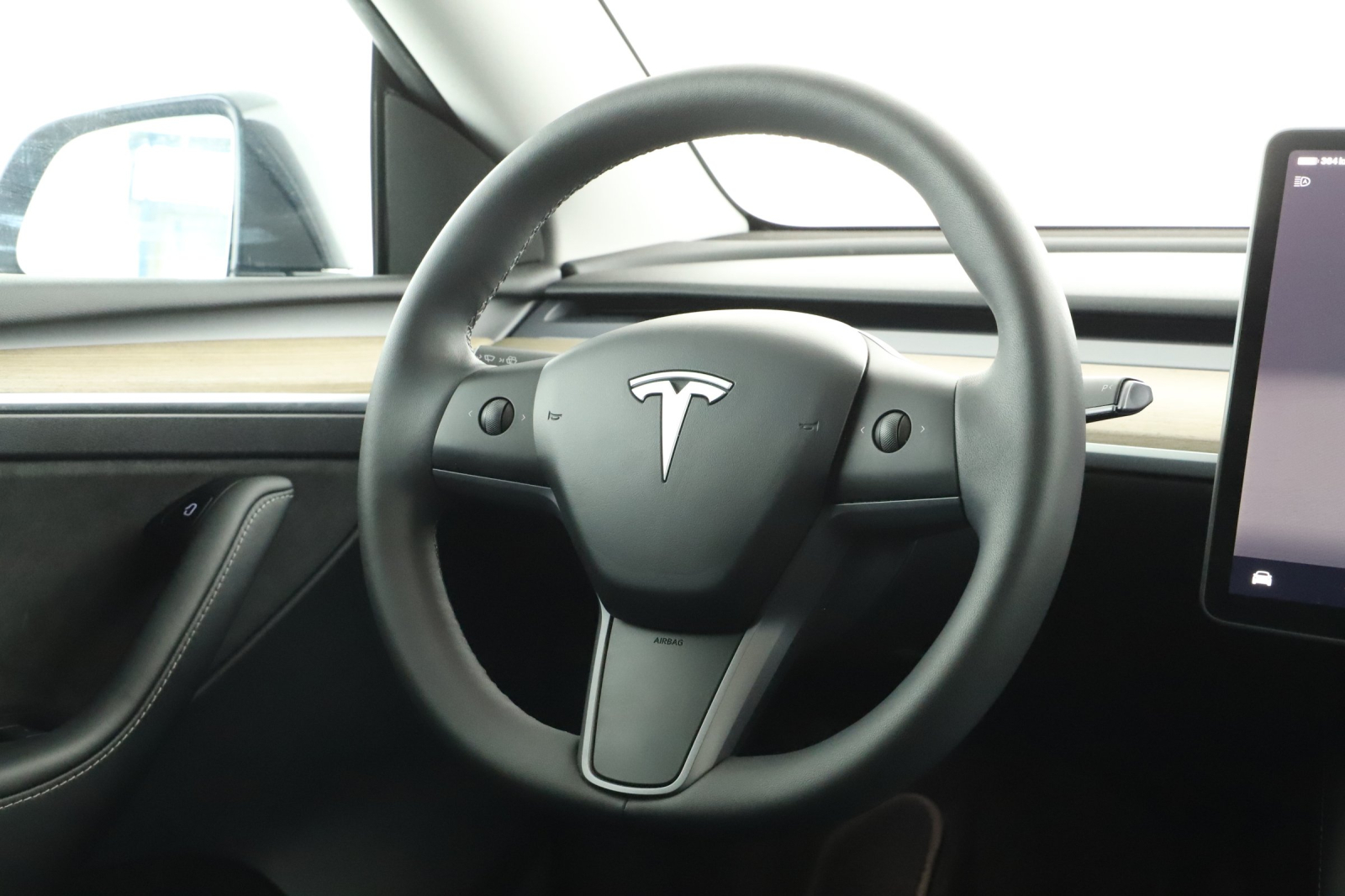 Tesla Model Y - 2023