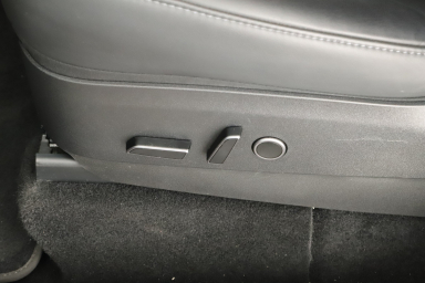 Tesla Model Y - 2023
