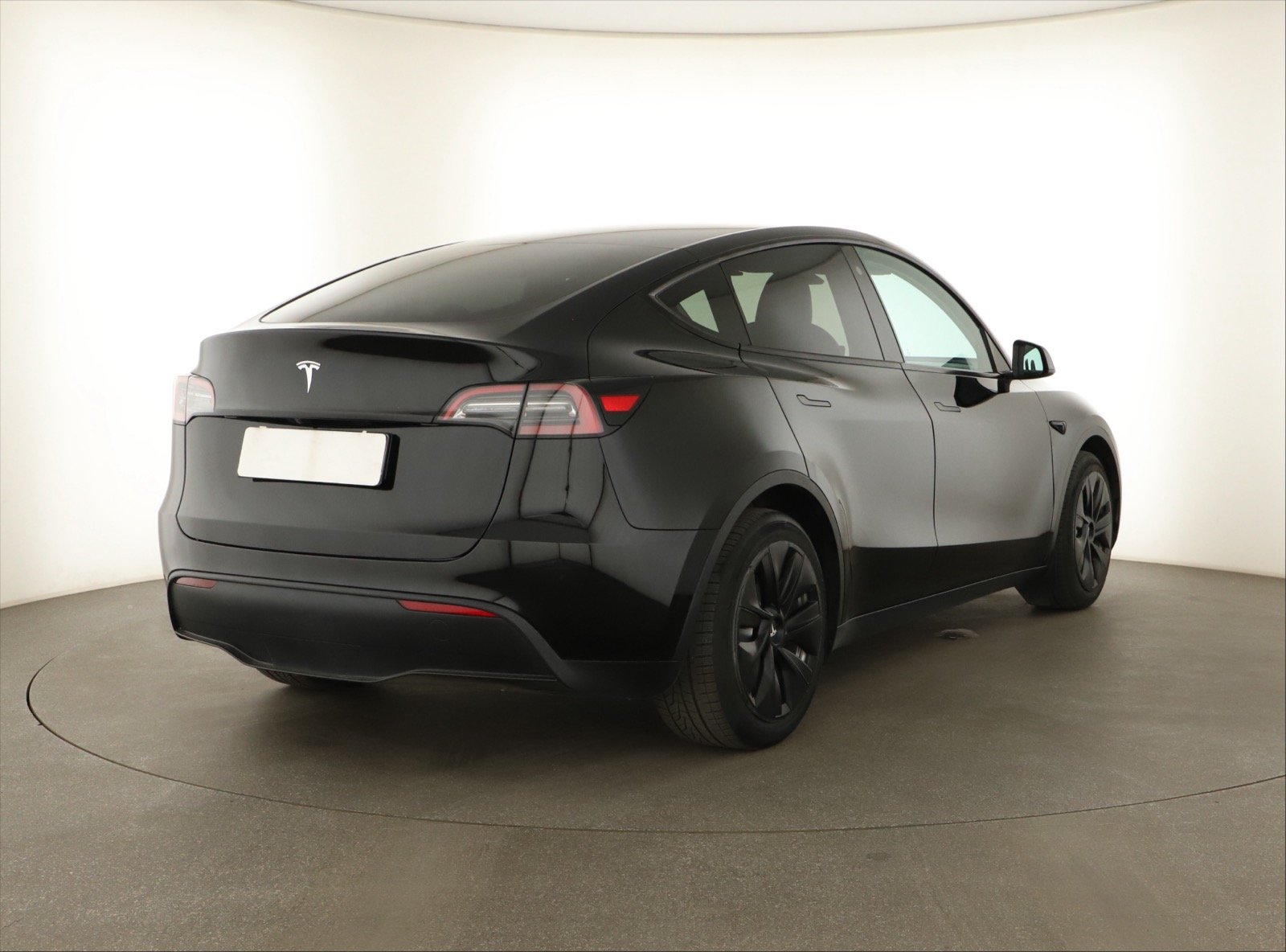 Tesla Model Y - 2023