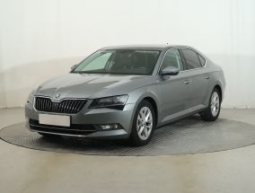 Skoda Superb - 2019