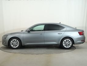 Skoda Superb - 2019