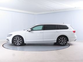 Volkswagen Passat - 2020