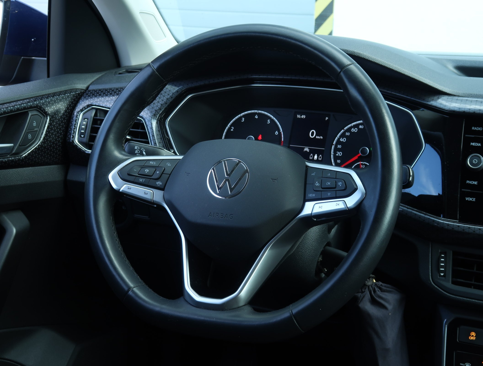 Volkswagen T-Cross - 2022