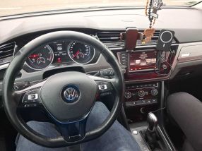 Volkswagen Touran - 2015