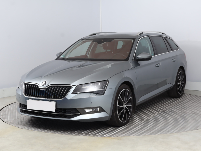 Škoda Superb, 2016