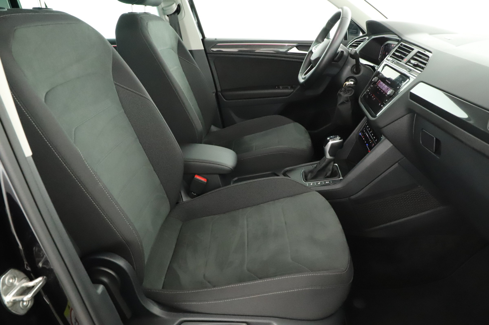 Volkswagen Tiguan - 2022