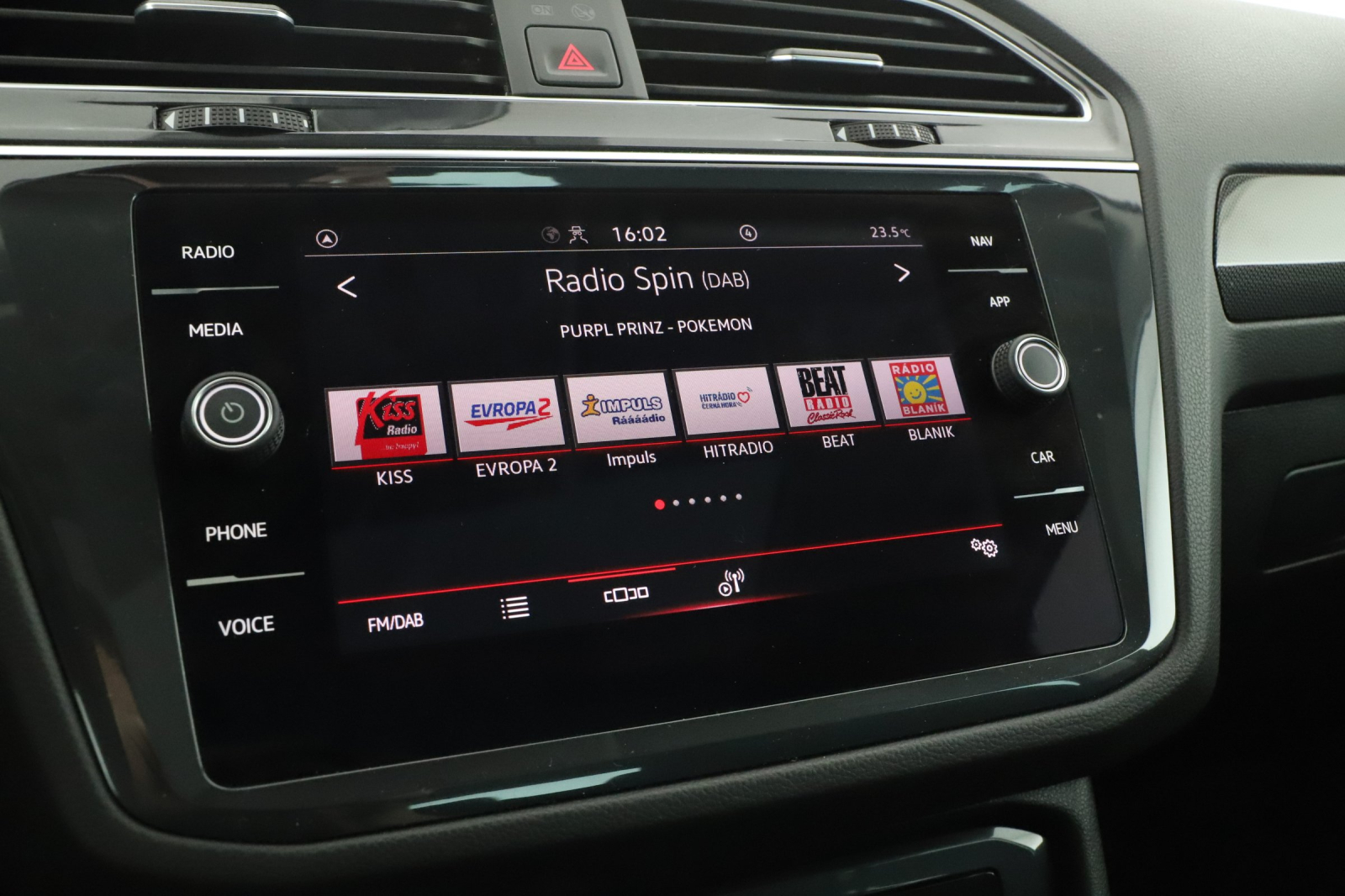 Volkswagen Tiguan - 2022
