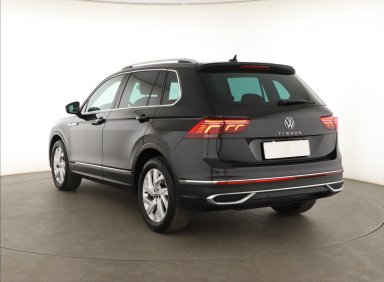 Volkswagen Tiguan - 2022