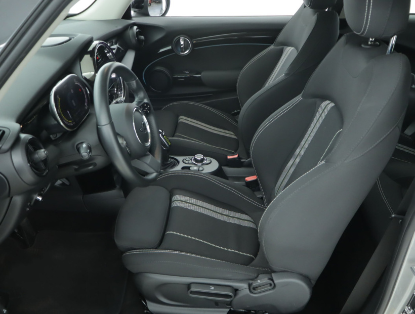 MINI 3-door, 2024