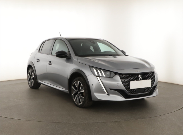Peugeot e-208 2021