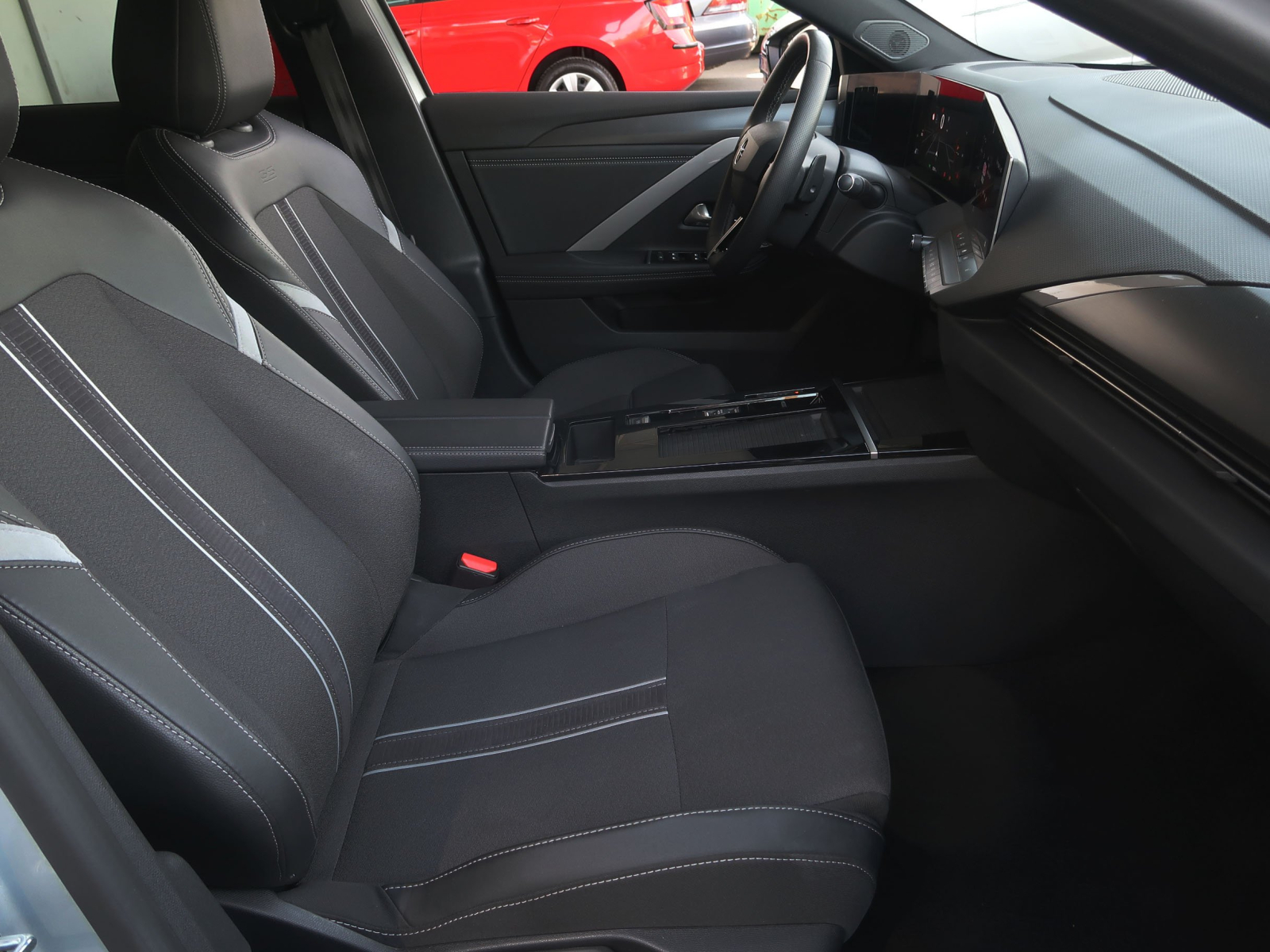 Opel Astra - 2024