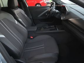 Opel Astra - 2024
